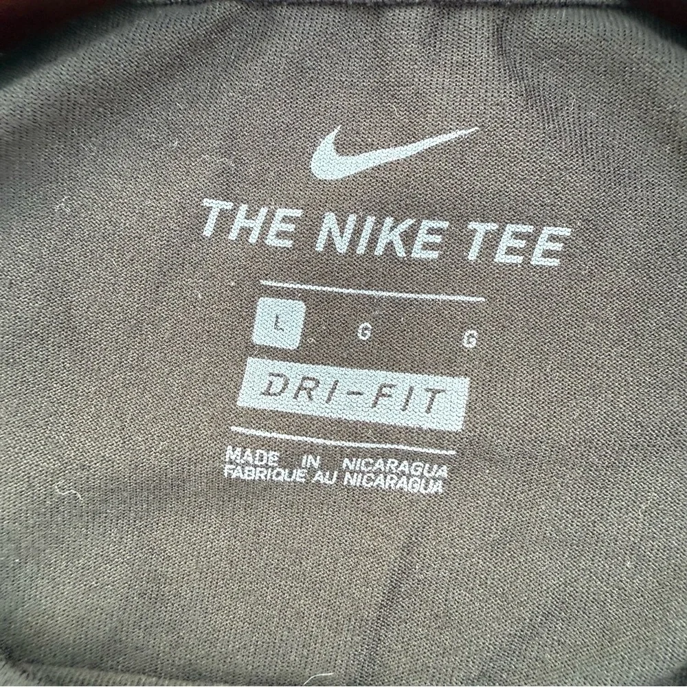 Nike Men's Black Short Sleeve Tee